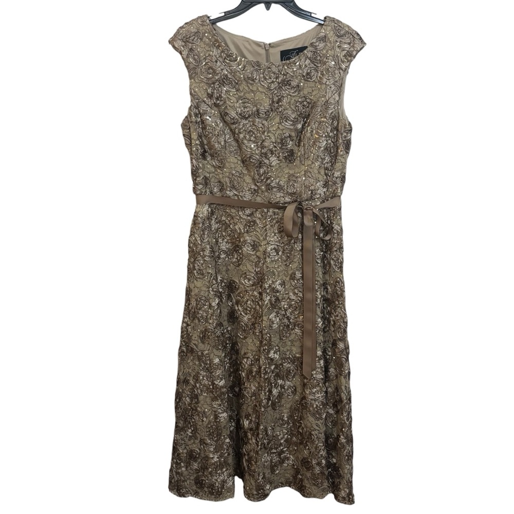 Last Chance 🚨 Alex Evenings Champagne Rosette Midi Dress
